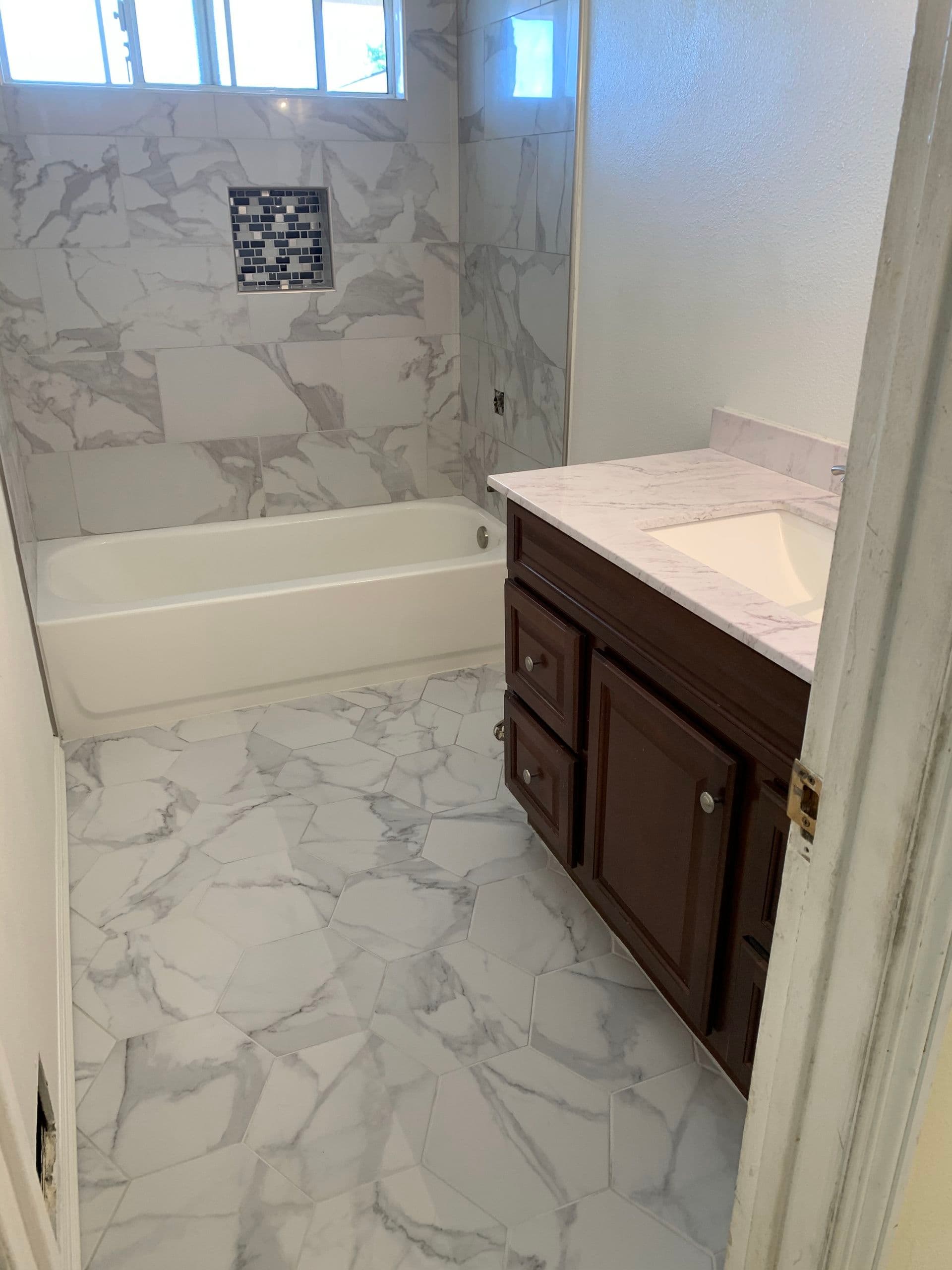 Project Bathroom Marvels and Cozy Kitchens image