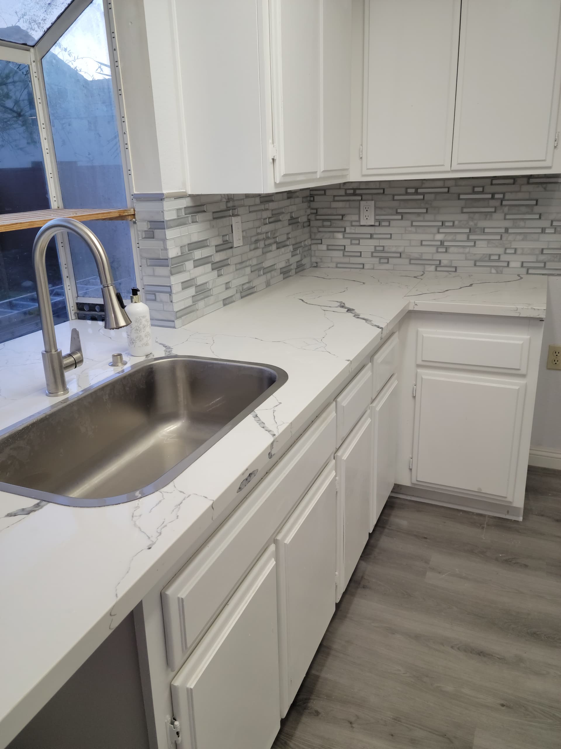 Modern Kitchen Upgrade with FMGC GENERAL CONSTRUCTION image