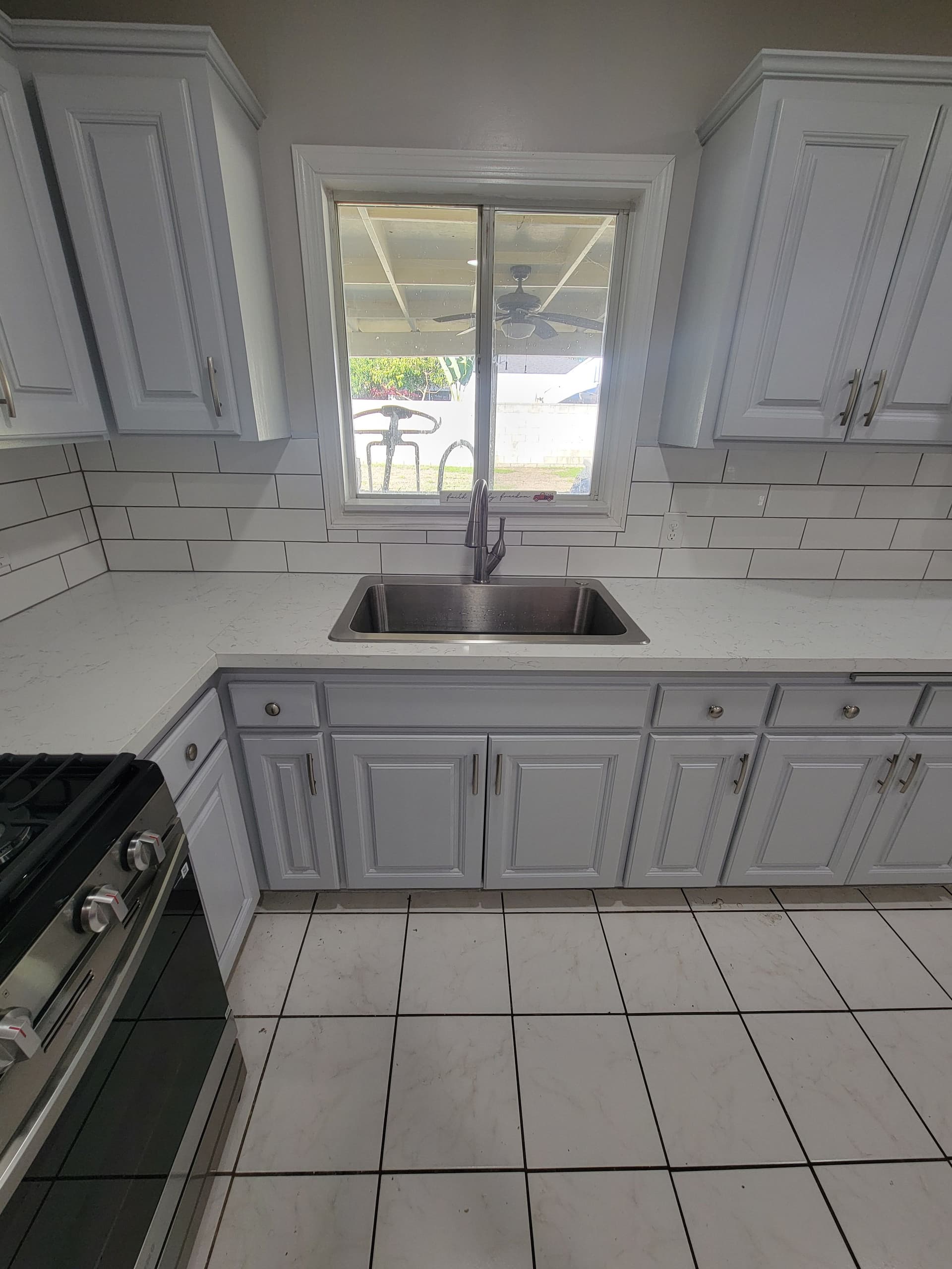 Gallery photos for Stylish Kitchen Makeovers for Every Home: Image #2