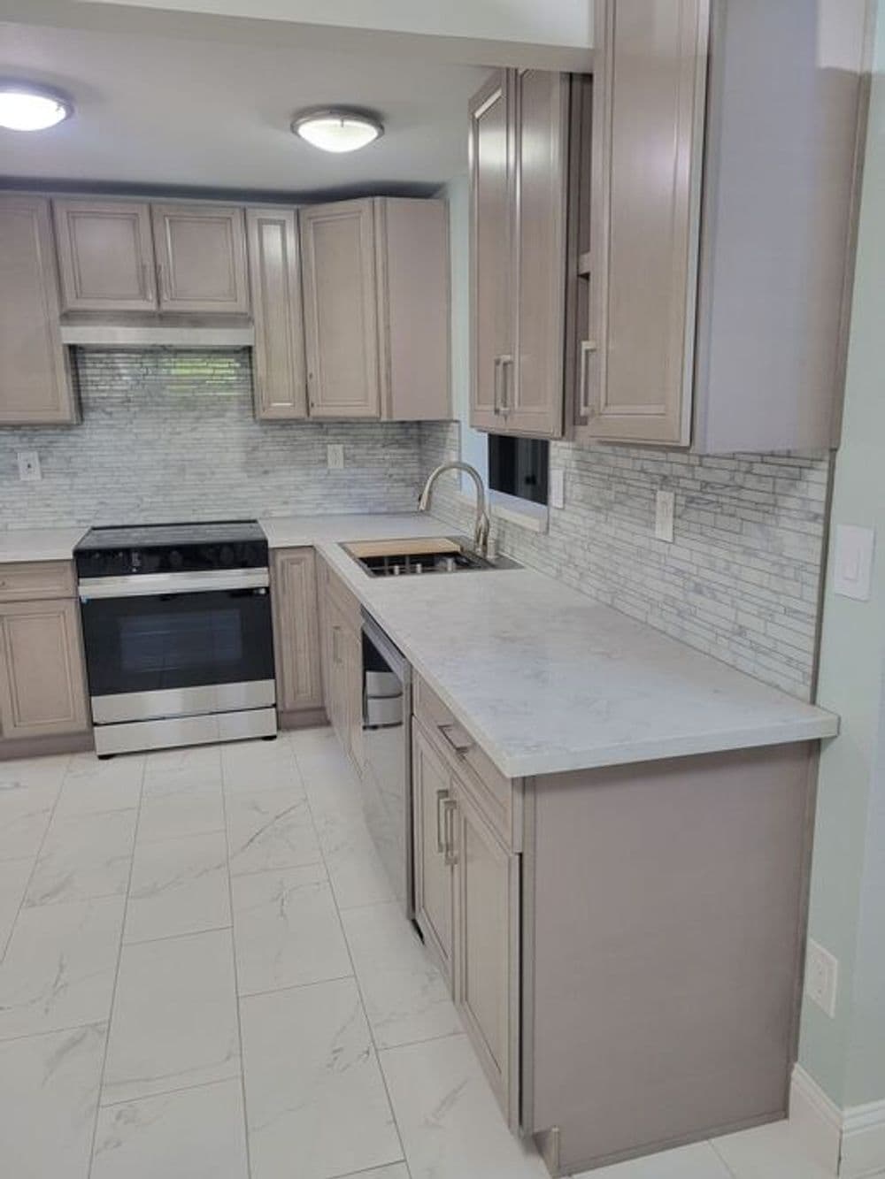 Gallery photos for Full Home Gut Renovation - Kitchen, Bathroom, Patio and Planter: Image #3