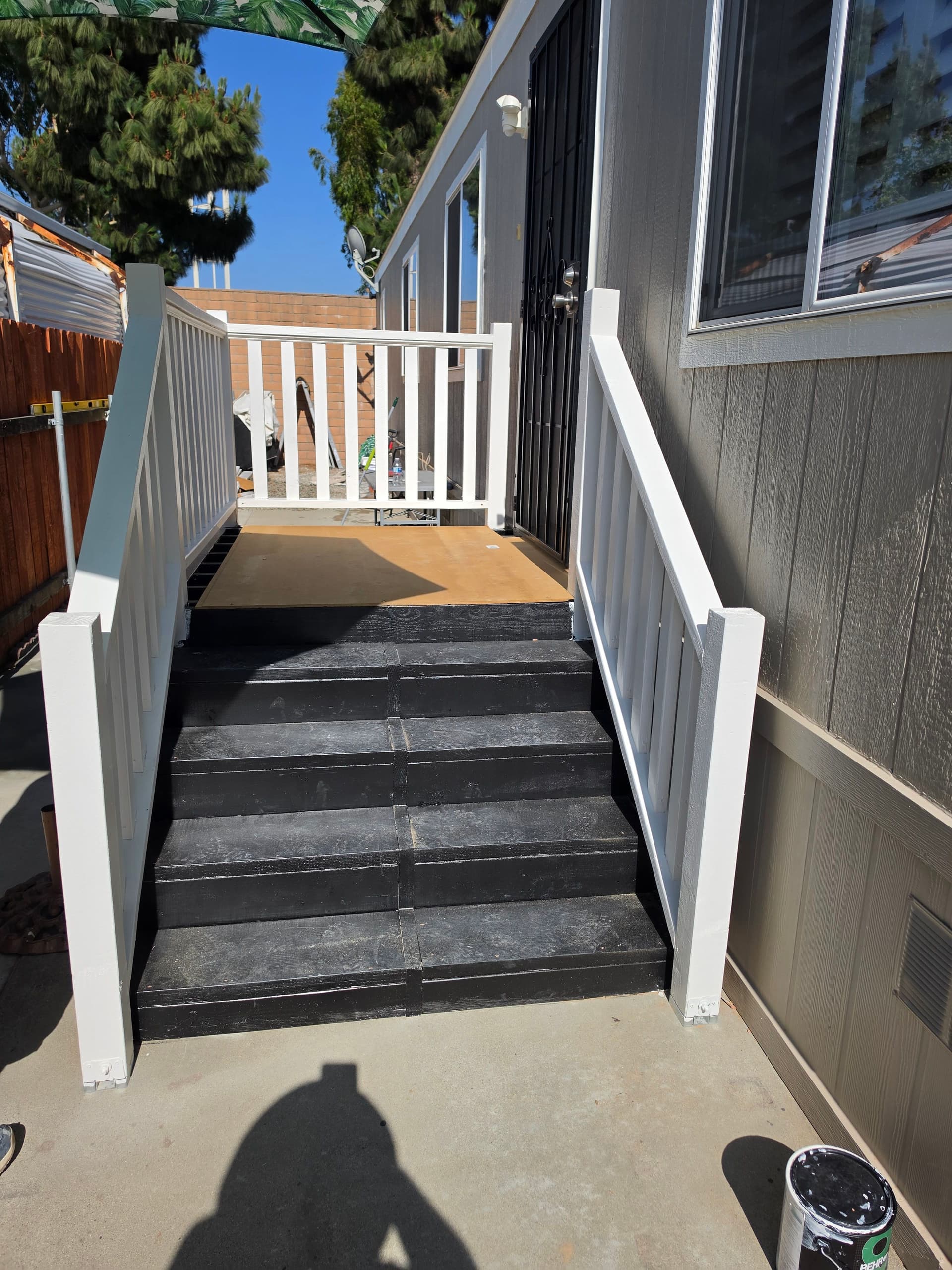 Gallery photos for Composite Deck and Staircase Build for a Home Entryway: Image #2